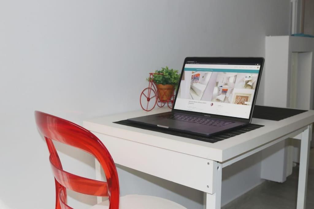 2 Bedrooms Apartment Close To Metro Dafni In Athena Bagian luar foto